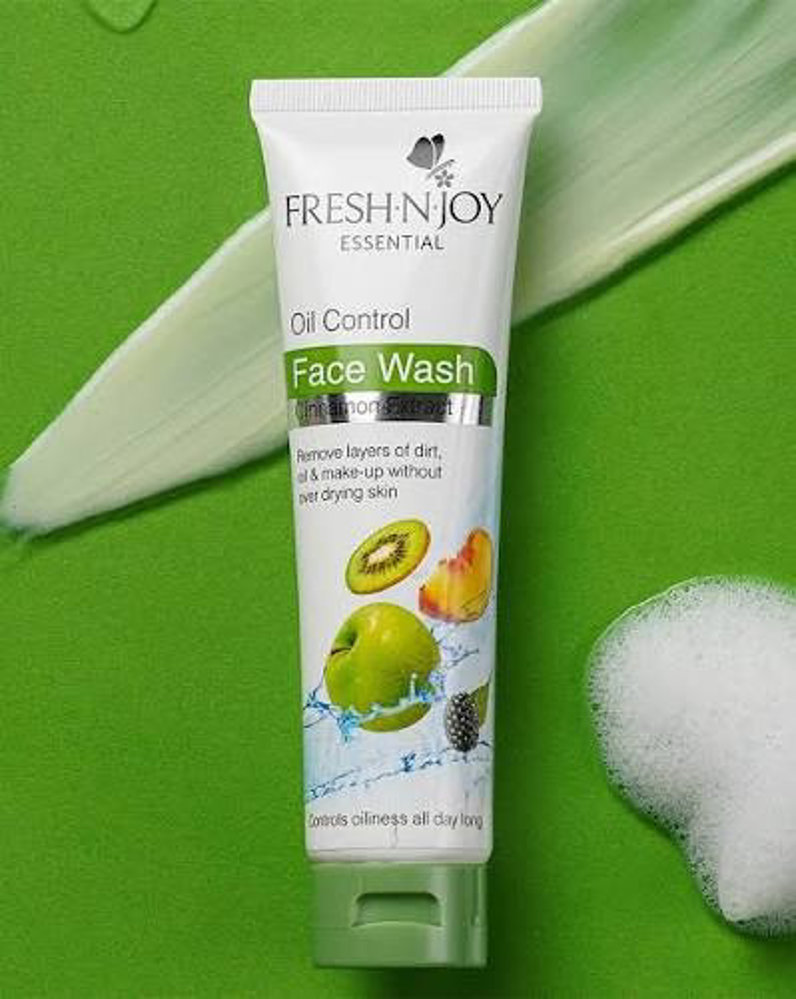 Picture of Fresh.n.joy Cinnamon Extract Oil Control Face Wash 100 Ml